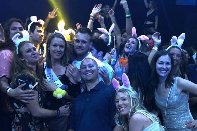 VIP Nightclub Tour in Puerto Vallarta - The rotation stops: The Zoo, Señor Frogs, and La Vaquita
