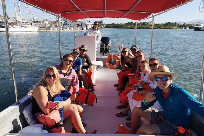 Whale Encounter Puerto Vallarta - Conservation angle: permits and wristband donations that support whale protection