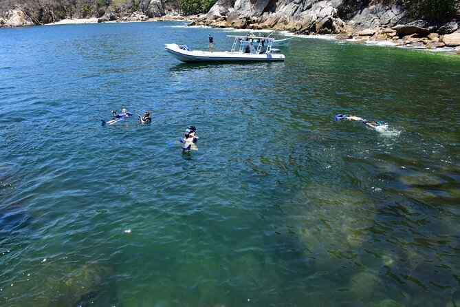 Yelapa Escape & Snorkeling in Puerto Vallarta by Speedboat - Madagascar Beach lunch and drinks: the payoff after water time